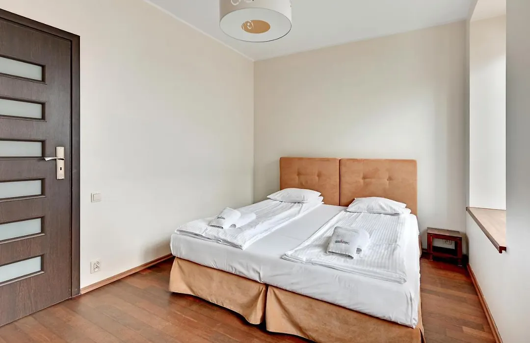Dom & House - Apartamenty Jelitkowo 50 Metrow Od Plazy-1